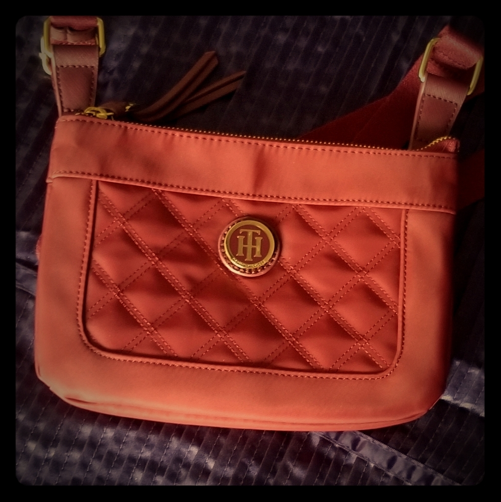 Tommy Hilfiger Double Zip Quilted Crossbody